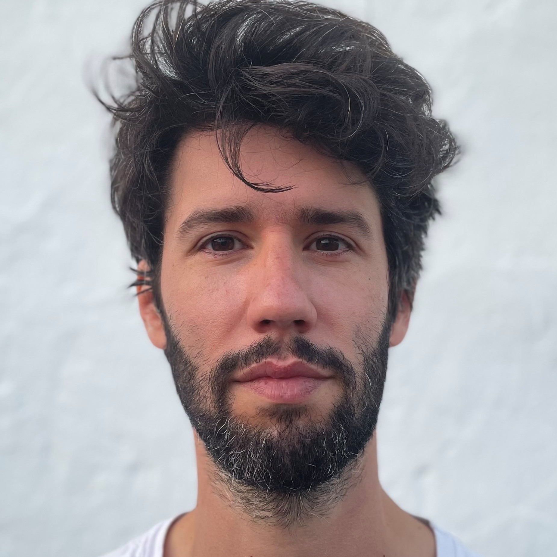 Dr. Juan Álvaro Gallego